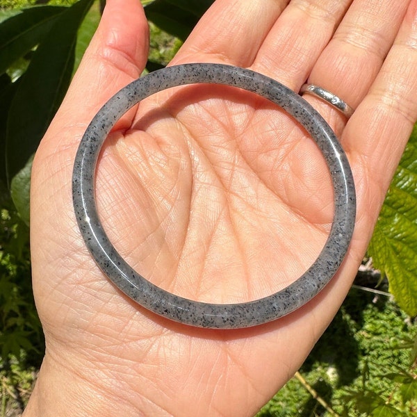 61.6mm Certified Natural Black Dianmo Qinghua Hetian Nephrite Jade Bangle 和田玉点墨青花细条叮当手镯