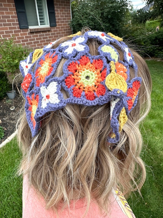 Wallflower Floral Crochet Bandana (DIGITAL PATTERN) - Etsy display picture 2