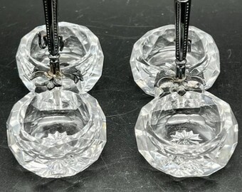 Salero antiguo de vidrio y baño de plata, abierto, de 6,35 x 7,62 cm (ver fotos).