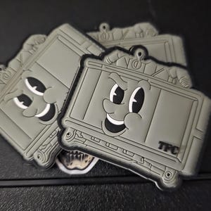 Remendo de PVC Claymore – Rosto sorridente de mangueira de borracha – Remendo de moral verde ou bege – Acessório de equipamento tático, gancho e alça