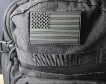 Tactische ingetogen Amerikaanse vlag – zwarte en OD-groene klittenbandpatch | Duurzame morele patch van pvc voor hoeden, tassen en uitrusting