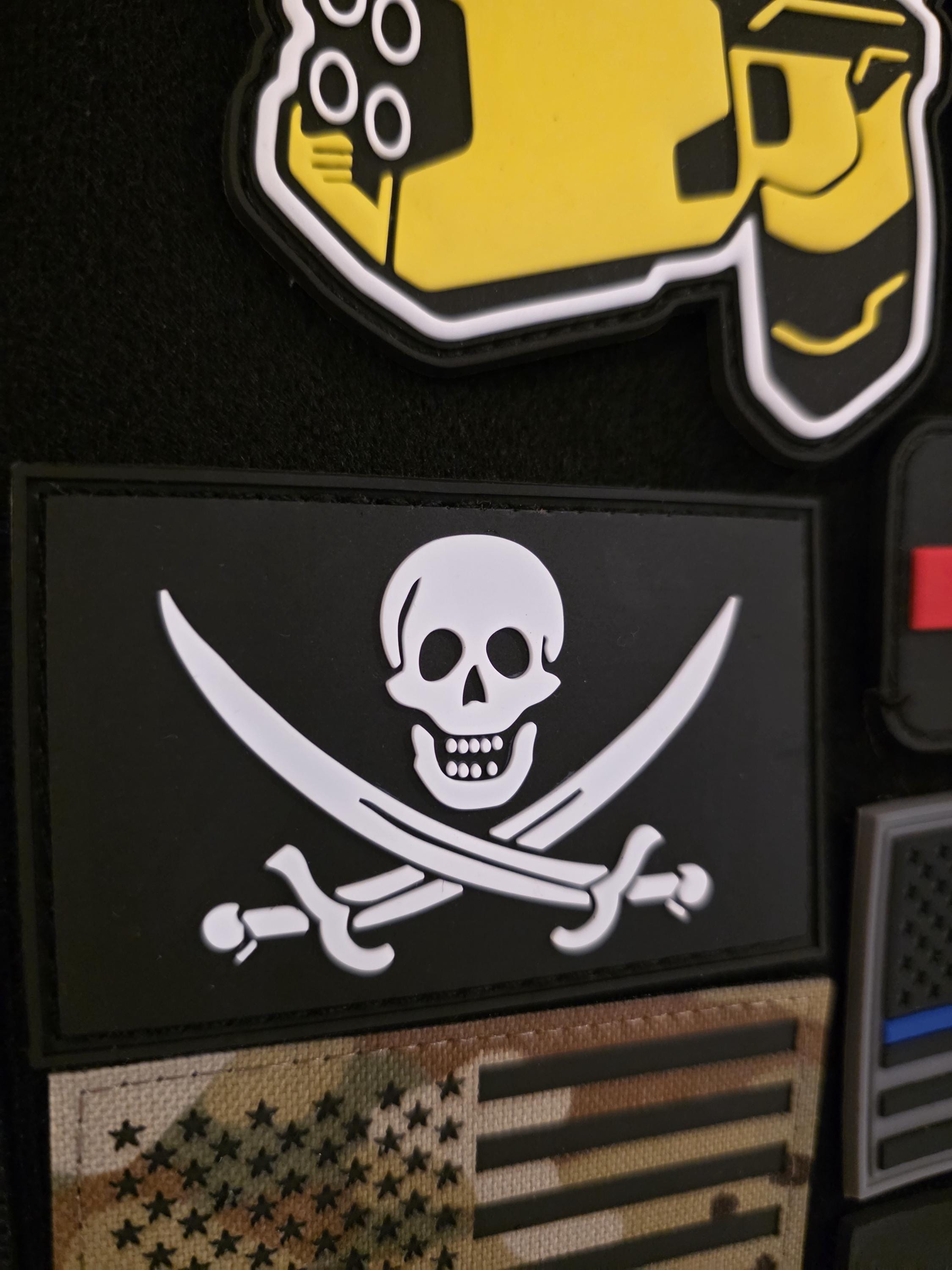 Calico Jack Skull Pirate Jolly Roger Morale Tactical ISAF PVC Rubber 3D Touch Fastener Patch Calico Jack Skull Pirate Jolly Roger Morale Tactical ISAF PVC Rubber 3D Touch Fastener Patch