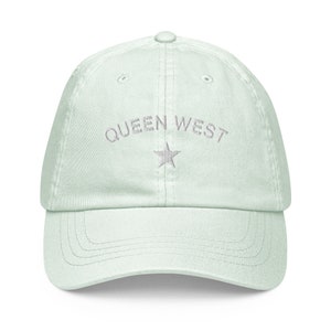 Casquette de baseball pastel brodée Queen West du quartier de Toronto