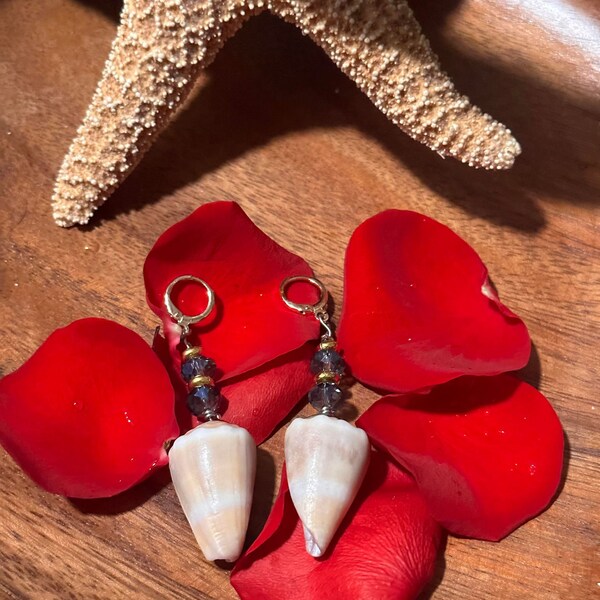 Sandyʻs Beach Cone Shell Earrings