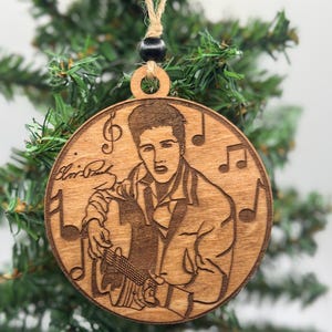 Wood engraved Elvis Presley Christmas ornament. Elvis fans. unique gift ideas. Holiday tree ornaments. Christmas decor. Holiday gift.