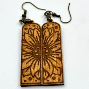 Sunflower wood engraved dangle earrings. Beautifully engraved jewelry. Gift for her. Mothers Day gift idea. Wood engraved jewelry. Boho