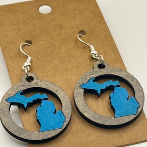 Michigan Wood Cut earrings. Wood Jewelry. wood earring. Gift for her. Mothers day idea. Gifts; earrings; outdoors jewelry. Michigan jewelry