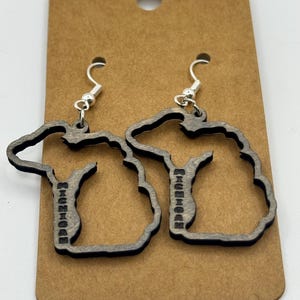 Michigan Wood Cut earrings. Wood Jewelry. wood earring. Gift for her. Mothers day idea. Gifts; earrings; outdoors jewelry. Michigan jewelry