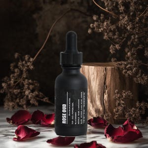 Rose Oud Fragrance Oil: Luxurious Floral Wood Aroma