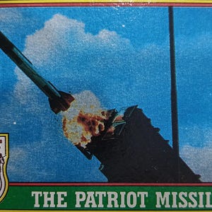 1991 Topps Desert Storm Series 1 "The Patriot Missile" Card #48 o migliore offerta