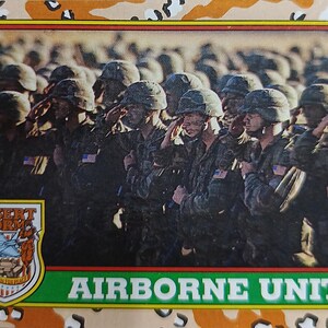 1991 Desert Storm 68 Topps Unité aéroportée Carte à collectionner GCC TCG ou meilleure offre