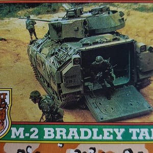 1991 Desert Storm 38 M-2 Bradley Tank Topps Carte à collectionner CCG TCG ou meilleure offre