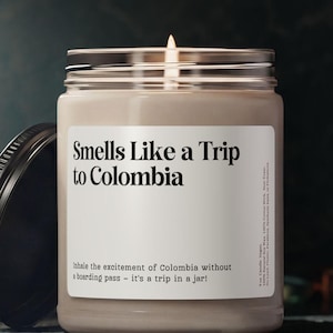 Smells Like a Trip To Colombia Candle, Customizable Colombia Candle, Surprise Trip Announcement, Vacation Colombia Birthday Trip Reveal Gift