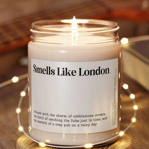 Smells Like London Candle, Customized London Gift, Moving to London Candle for Friend, Coworker Leaving Gift, London Farewell Favor Candle
