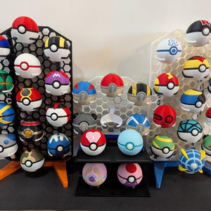 Pokéball Replica Modelle - Umfassende Sammlung von Spiel- und Fan-Designs
