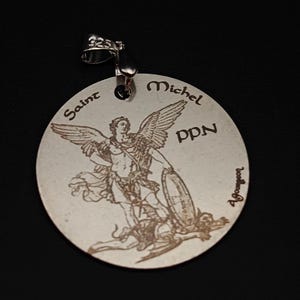 St Michael Archangel Medal/Pendant/Keychain 30mm, Stainless Steel Personalized St Michael the Archangel Crushing the devil with his shield