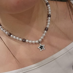 Pearl Y2K Choker