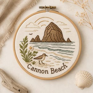 Motif de broderie à la main Cannon Beach | Motif de broderie côtière Oregon Haystack Rock