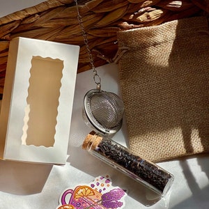 Organic tea gift set , Lavender loose leaf tea gift bag, A Sweet Gift for Floral Tea Lover ,Herbal Tea Housewarming Gift