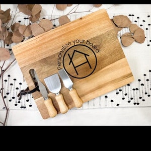 Medium Charcuterie Board - Personalized