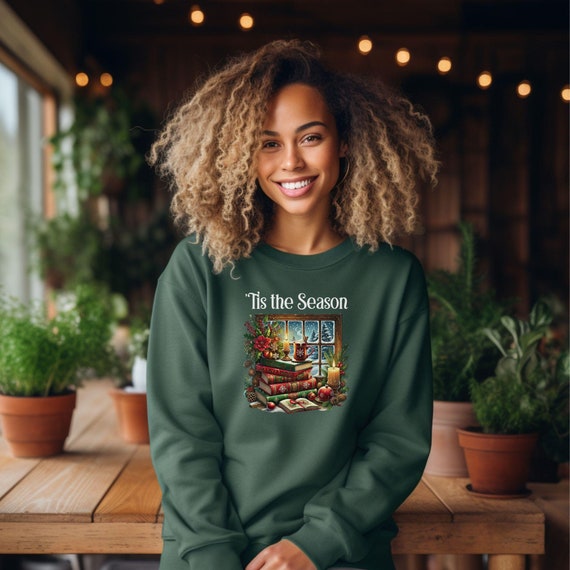 Christmas Tis the Season Book Lovers Sweatshirt, Unisex Holiday Pullover, Coffee Lover Xmas Jumper, Cute Seasonal Gift, Winter Reading Shirt