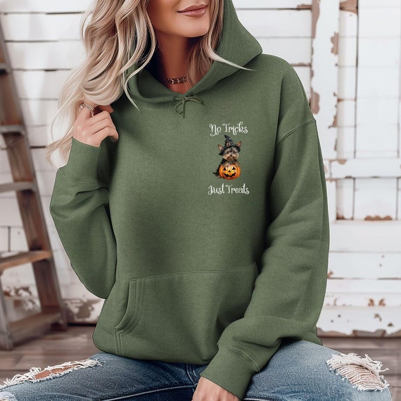 No Tricks Just Treats Unisex Heavy Blend™ Hooded Sweatshirt
