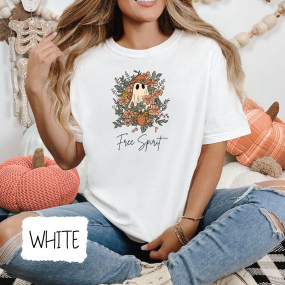 Free Spirit Ghost Floral Shirt, Cute Halloween Tee with Autumn Flowers, Unisex Fall Graphic T-Shirt, Nature-Inspired Spooky Top