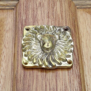 NEO HELIOS LEO Sun Lion Plaque