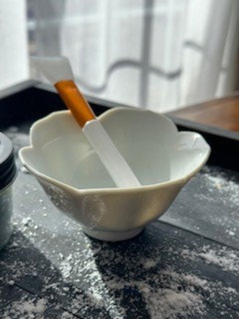 Bee Propolis and Goat Milk Face Mask Kaolin Clay and Activated Charcoal Powder Form Applicator