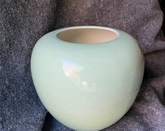 Vase Chinese Crackle Glaze Monochrome Vase Light Baby Blue with a light green tint