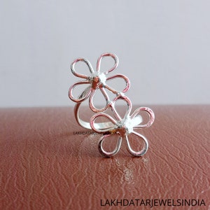 Bague fleur faite main, bagues en argent sterling 925 pour femme, bague fleur double, bague minimaliste, bague fleurs empilables, cadeau bijoux de Noël