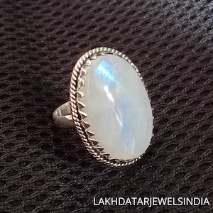 レインボームーンストーンリング：925スターリングシルバー、オーバルステートメントリング