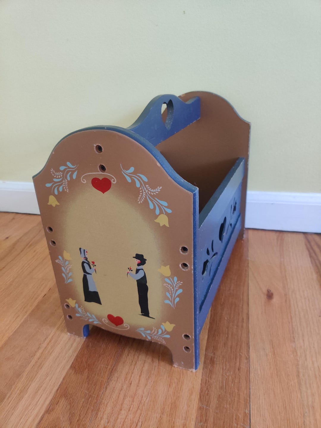 Vintage Hand-painted Wooden Magazine Rack, Amish Folk Art Decor - Etsy