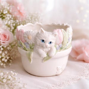 Lenox - The Inquisitive Kitten Cachepot, Vintage Kitten Planter with Florals