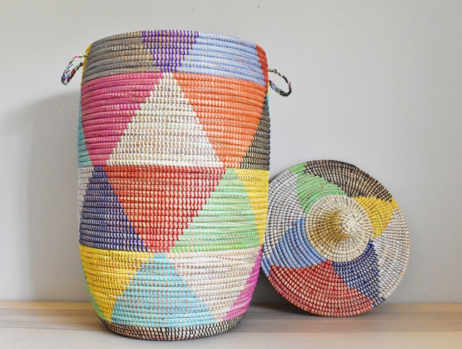 African Jumbo Woven Basket With Lid, Senegal Laundry Basket/hamper ...