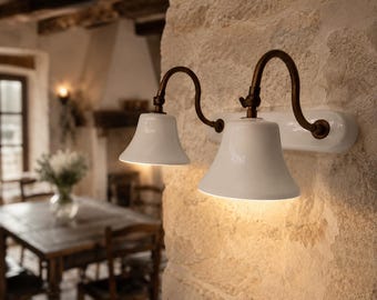 FIORENZA Aplique de Pared Vintage en Cerámica Blanca y Latón Envejecido – Lámpara Rústica Shabby Chic Made in Italy