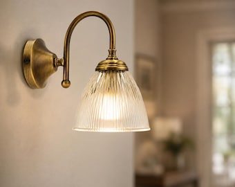 CIMOSA Brass Wall Sconce with Clear Ribbed Glass – Vintage Rustic Farmhouse Wall Light – Made in Italy – Bathroom Bedroom Lighting