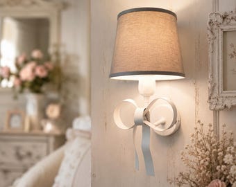 FIOCCO Shabby Chic Wall Sconce with Taupe Lampshade – Romantic Provence Wall Light with Decorative Bow – Handmade Iron Lamp Made in Italy