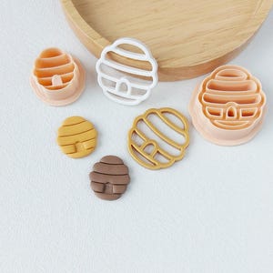 Beehive Clay Cutter: Honeycomb Jewelry Making Tool