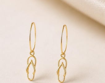 Pendientes de aro de oro macizo de 14 quilates con forma de chancla, joyería playera, pendientes de verano, pendientes colgantes minimalistas de oro con forma de sandalia, joyería para vacaciones
