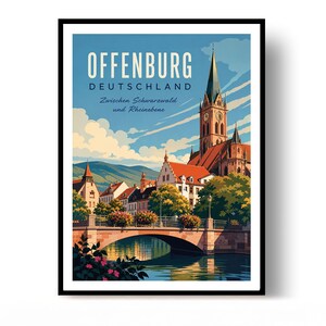以下が含まれることがあります： オフブルク（Offenburg, Deutschland）の額入りトラベルポスター。川に架かる石橋、赤い屋根の歴史的な建物、青い空を背景にした高い教会の尖塔が描かれています。テキストには「OFFENBURG DEUTSCHLAND Zwischen Schwarzwald und Rheinebene」と記されています。
