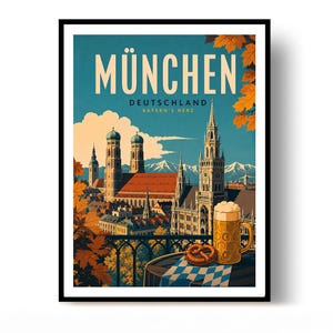Pode incluir: Um cartaz de viagem emoldurado de Munique, Alemanha, apresentando o horizonte da cidade com a Frauenkirche e a Nova Câmara Municipal. Em primeiro plano, uma caneca de cerveja e um pretzel sobre uma mesa com toalha de xadrez azul e branco.