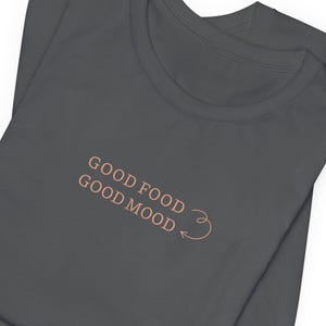 Foodie T-Shirt: Komfort Essen Zitat, Unisex Geschenk