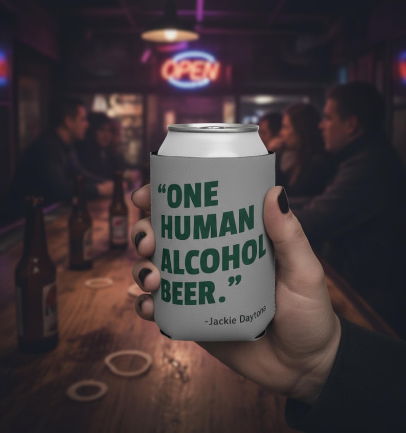 Une canette de bière avec alcool humain Coozie image 1
