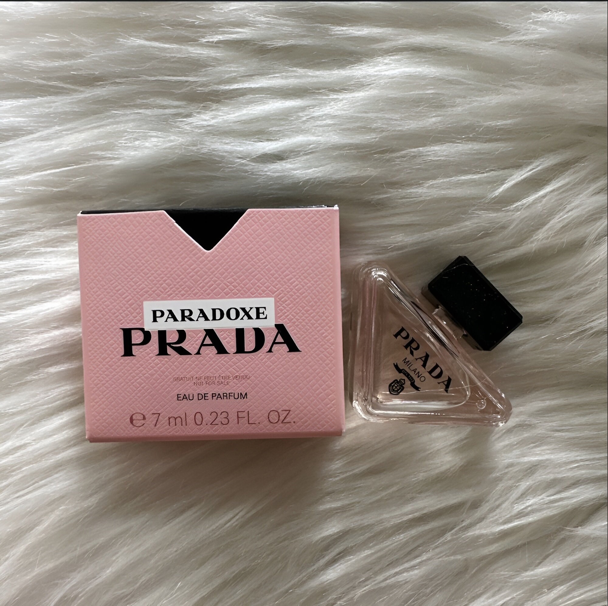 Prada Paradoxe Eau de Parfum Travel Spray