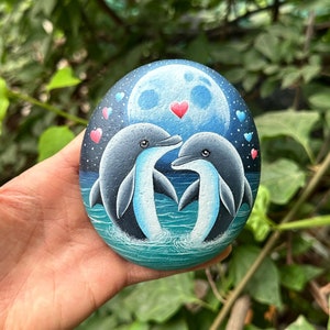 Personalisierte Delphin Kiesel Mann Frau Geburtstagsgeschenk, süßes romantisches kleines Geschenk für sie zum Geburtstag, seinem Geburtstag, Paar Geschenke, Ocean Art
