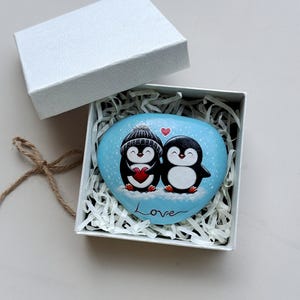 Gepersonaliseerde pinguïn kiezelsteen romantisch cadeau voor vriendin, vriend, liefdeskaart, kleine grappige verjaardagscadeaus voor man vrouw hem haar