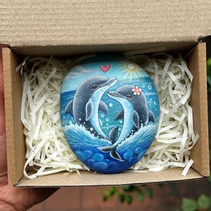 Hand Painted Dolphin Couple Stone, Ocean Decor Art, Gifts for Animal ...