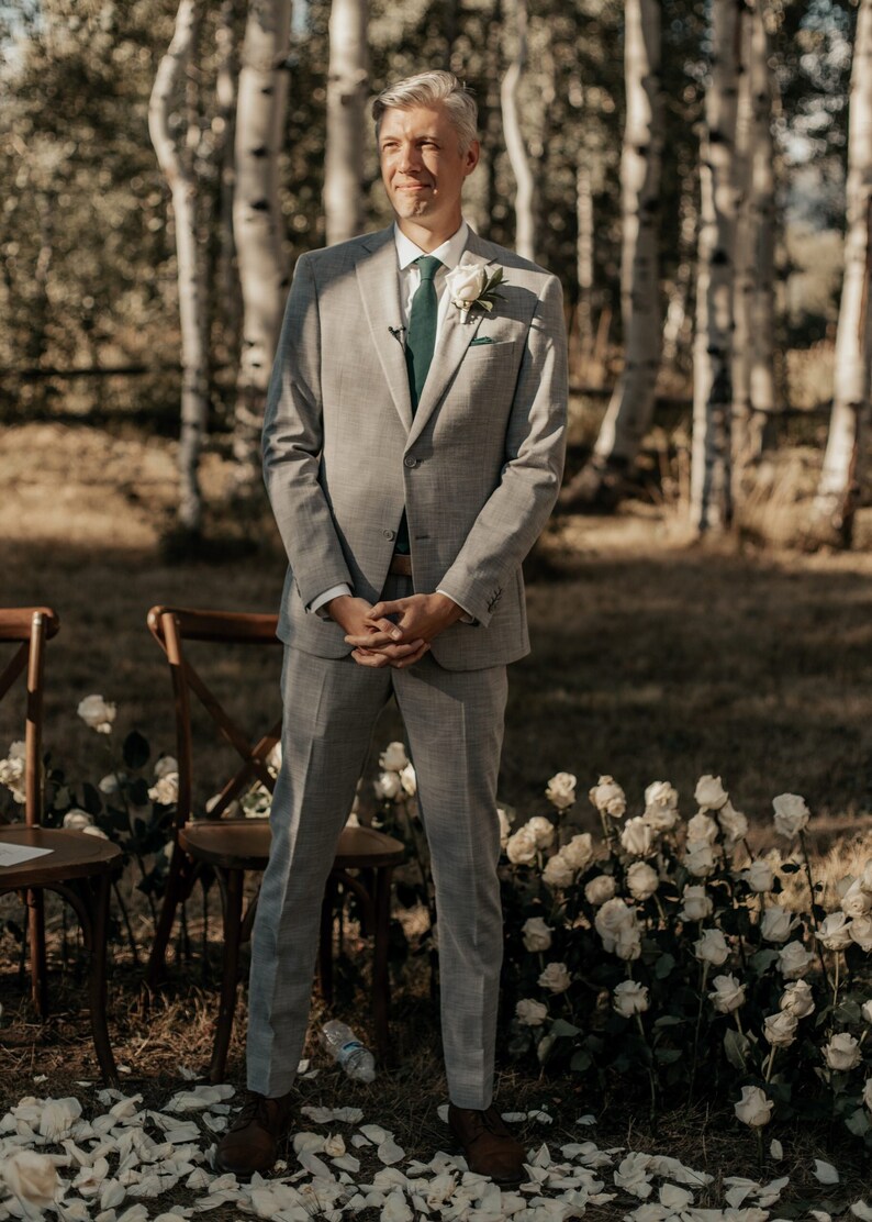 Men's Wedding Groom Wear 3 Piece Gray Tuxedo Suits for Groomsmen Dinner Suit image 1