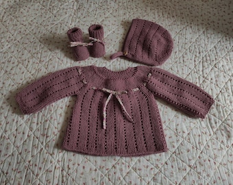 0/1 month set of hand-knitted bra, hat and slippers / hand-knitted birth layette / baby knitting set / liberty layette